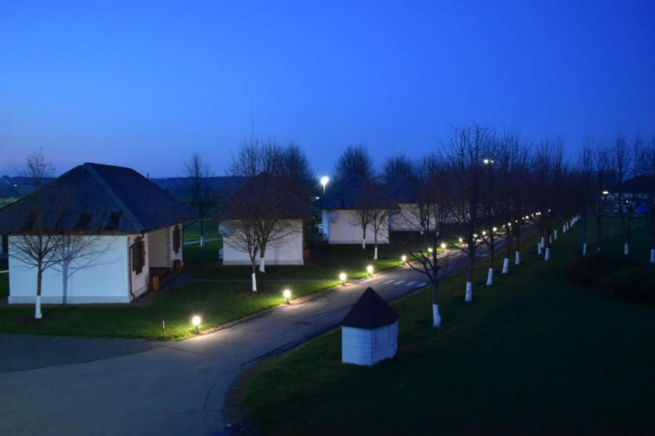 Bereg Holiday Park Svetlogorskoye Exteriör bild