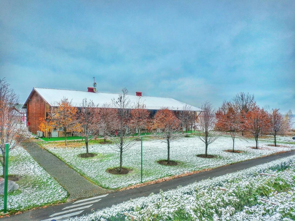 Bereg Holiday Park Svetlogorskoye Exteriör bild