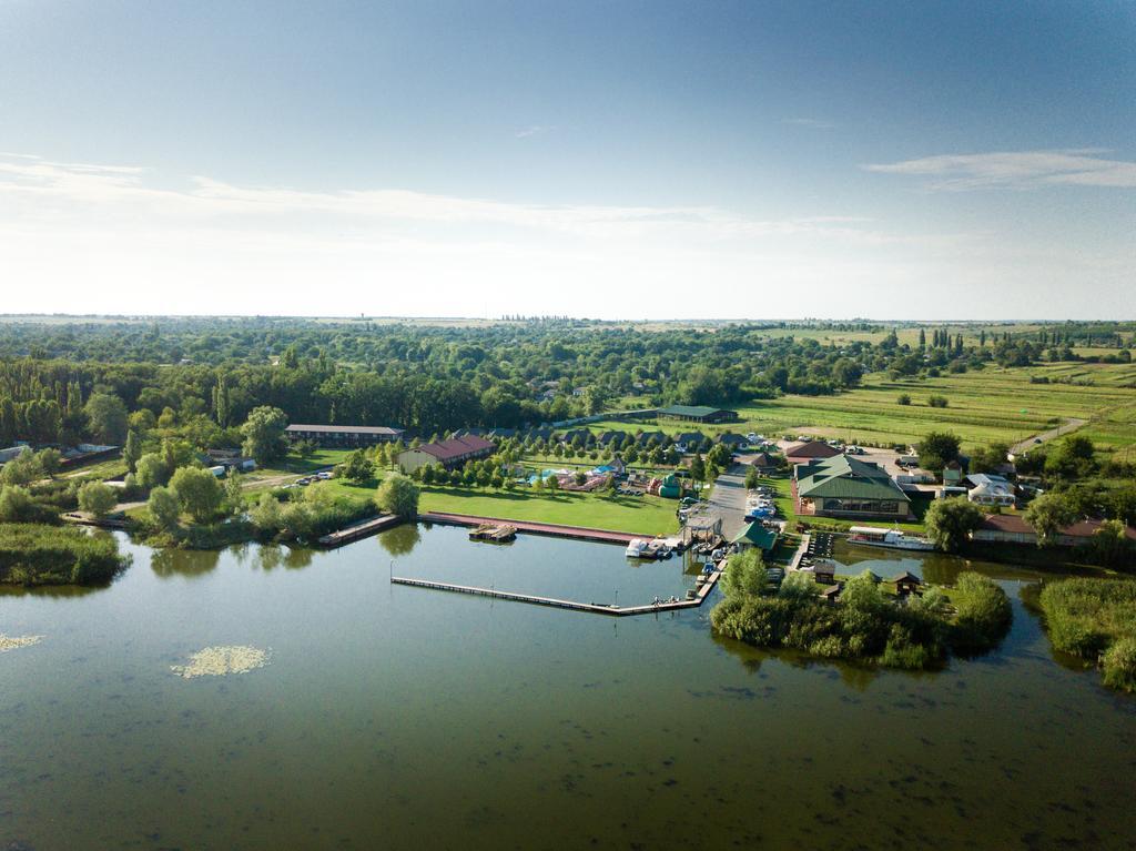 Bereg Holiday Park Svetlogorskoye Exteriör bild