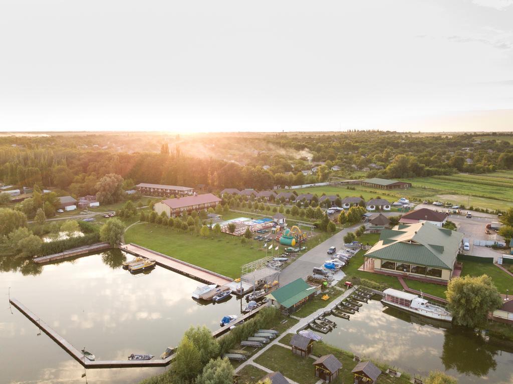 Bereg Holiday Park Svetlogorskoye Exteriör bild